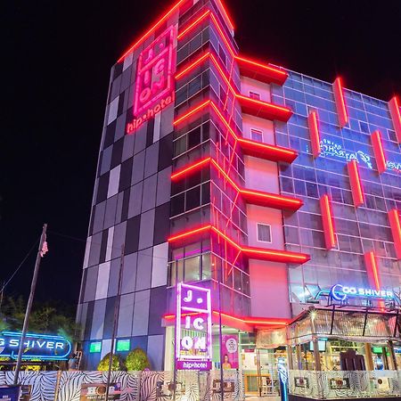 J Icon Hip Hotel Balikpapan  Exterior photo