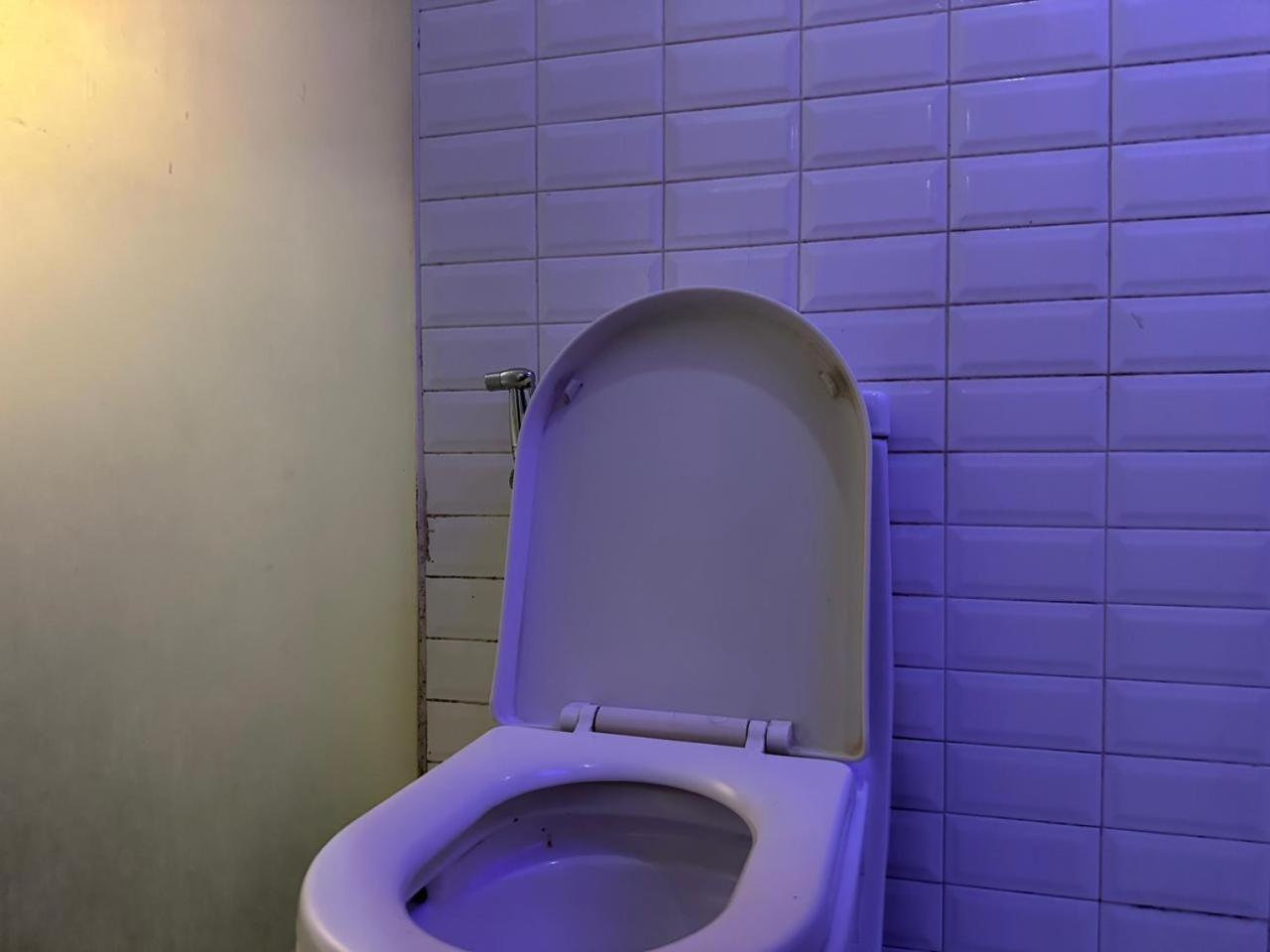 J Icon Hip Hotel Balikpapan  Exterior photo